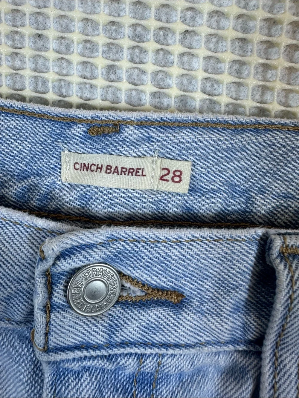Levi’s Cinch Barrel Women's Jeans Size 28 - Picture 11 of 12